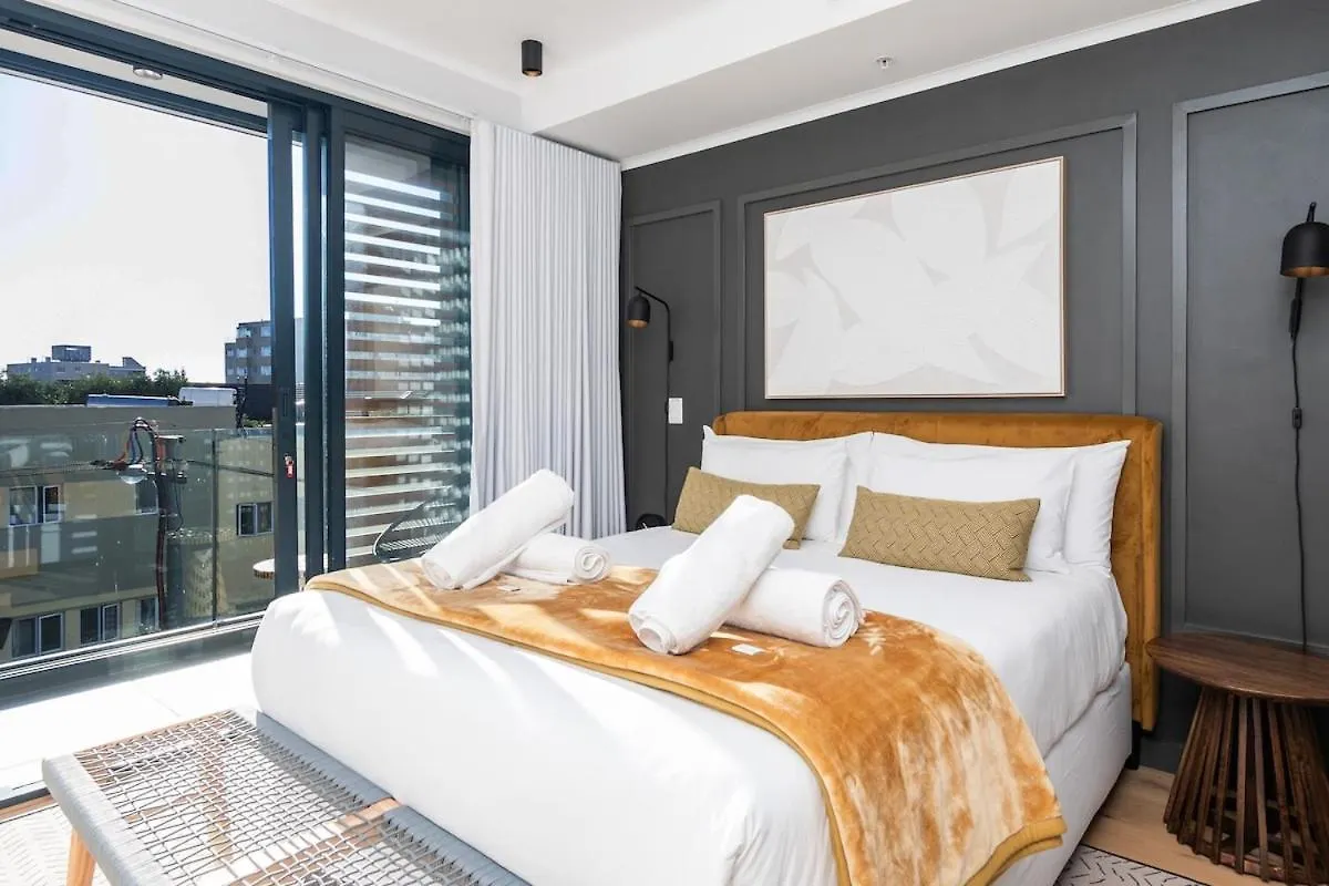 Mimosa Apartment In Greenpoint Cape Town