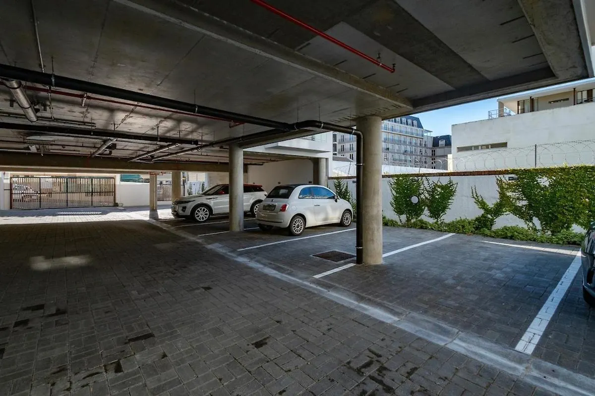 Mimosa Apartment In Greenpoint Cape Town South Africa