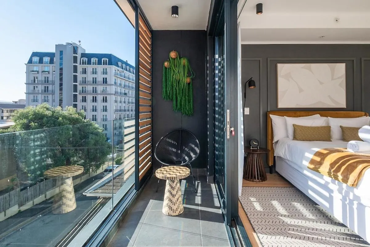 Mimosa Apartment In Greenpoint Cape Town South Africa