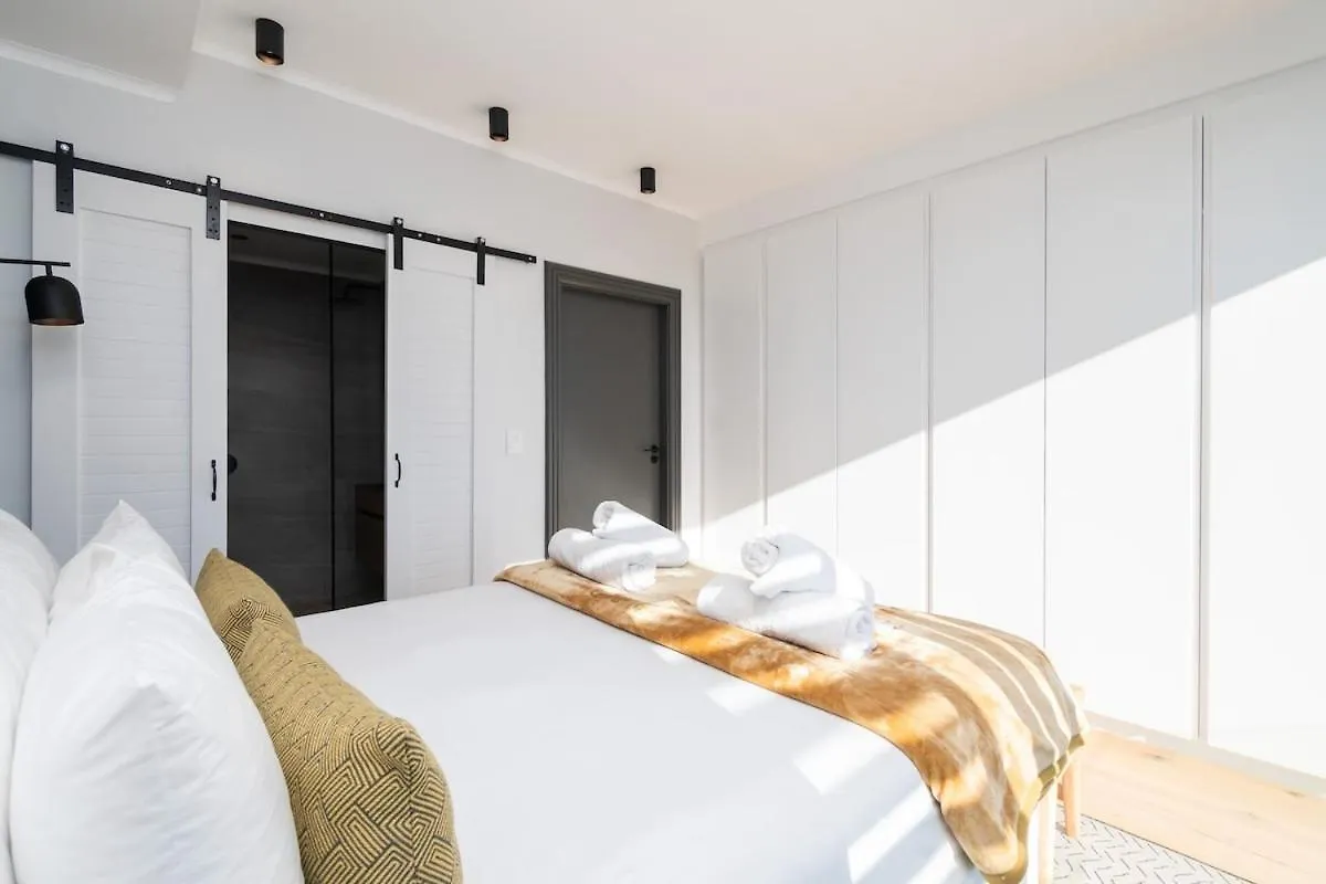 Mimosa Apartment In Greenpoint Cape Town 0*,  South Africa